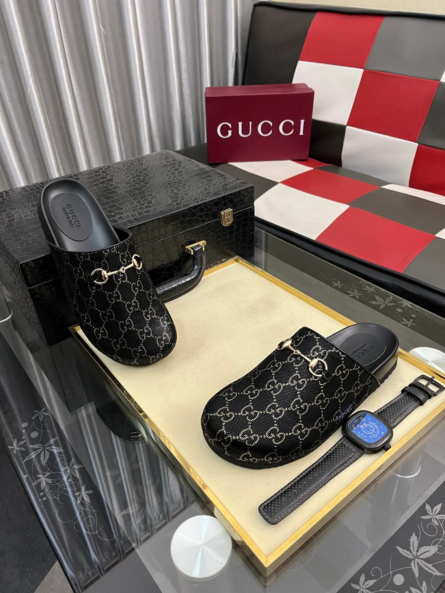 Ex-factory price: 420⌚️⌚️[Gucci] 2025 new season half-slip men's shoes, made of Italian imported first-layer frosted cowhide➕sheepskin lining, original hardware buckle, original combination wear-resistant outsole, real shot 🎬 Very comfortable on the feet, size 38-44